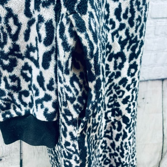 Nick & Nora Pajama One Piece Animal Leopard Print XL PJ With Hoodie Sleepwear - Picture 6 of 12